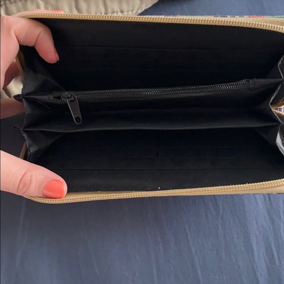 Gently used Aztec print wallet - Picture 2 of 2